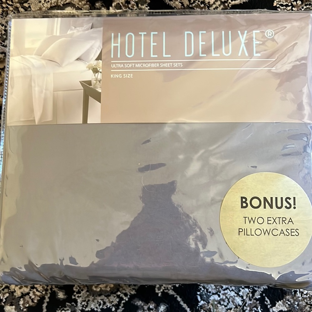 NWT Hotel Deluxe Brand King Size Microfiber Sheet Set w/2 extra pillowcases